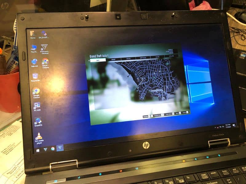 HP laptop EliteBook 8540w 1