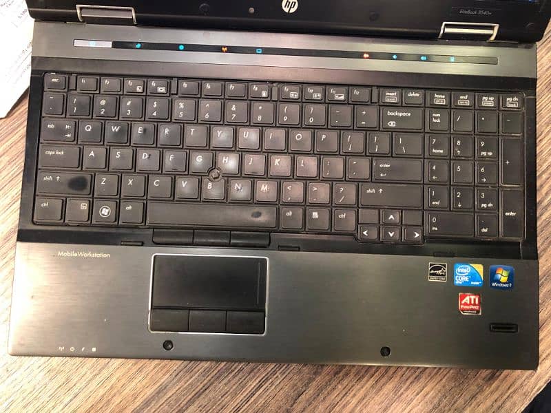 HP laptop EliteBook 8540w 3