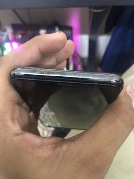 Iphone X Pta Approved (back glass crack) 6