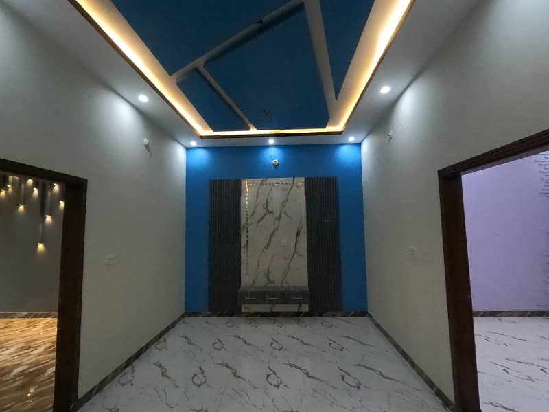 Prime Location 122 Square Yards House For sale In Rs. 23500000 Only 16