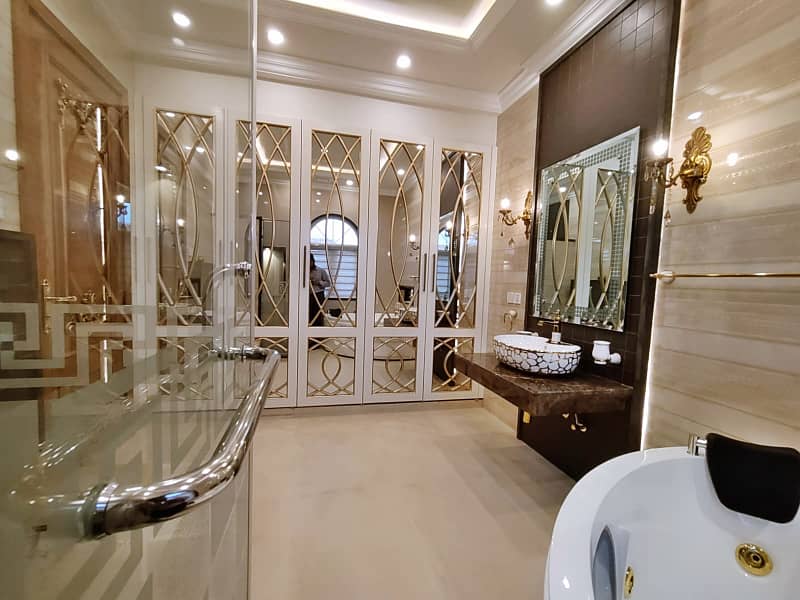 FULLY FURNISHED LUXURY HOUSE AVAILABLE FOR RENT 7