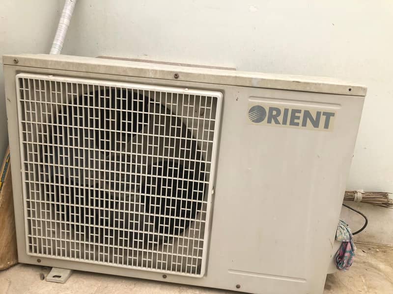 Orient AC with outer 4