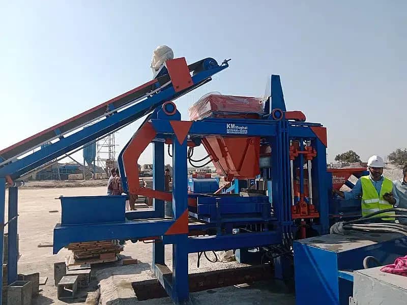 Paver Making Machine/ Concrete Paver block machine sale in pakistan 9