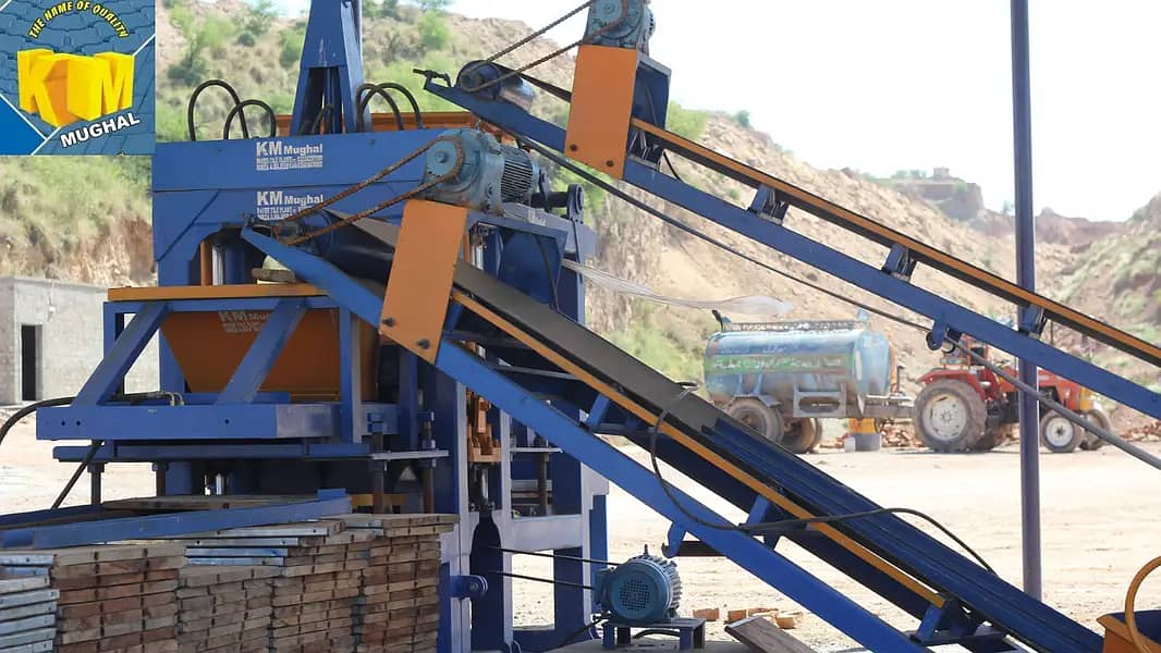 Paver Making Machine/ Concrete Paver block machine sale in pakistan 17