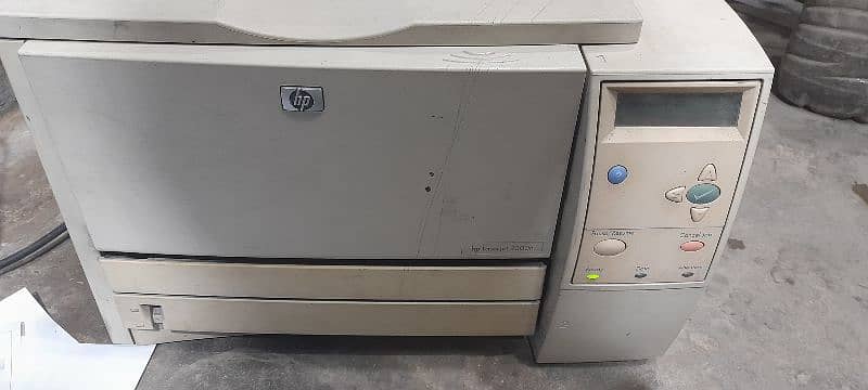 HP LaserJet 2300 printer in good condition. 1