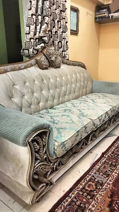 Royal Sofa Set For sell