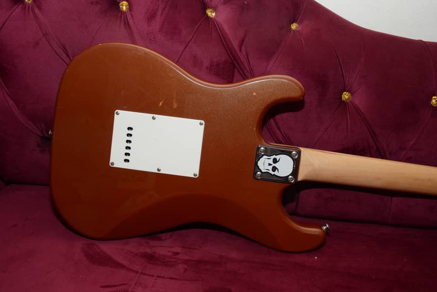 casino st-style electric guitar 4