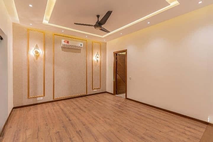 Most Amazing 1 Kanal House Is Available For Rent In PHASE 7 DHA Lahore 16