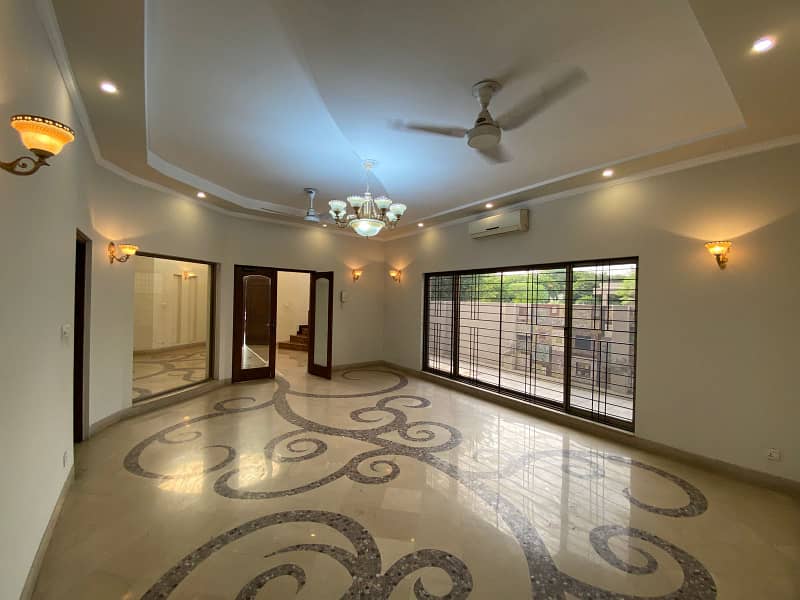 1 Kanal House Vip Location Most Amazing House Is Available For Rent In PHASE 4 DHA, Lahore Cantt 7