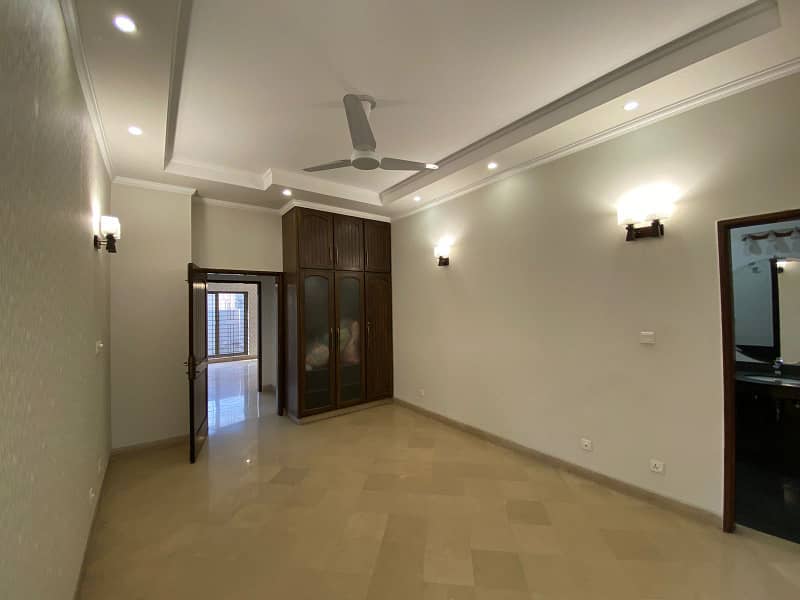 1 Kanal House Vip Location Most Amazing House Is Available For Rent In PHASE 4 DHA, Lahore Cantt 11