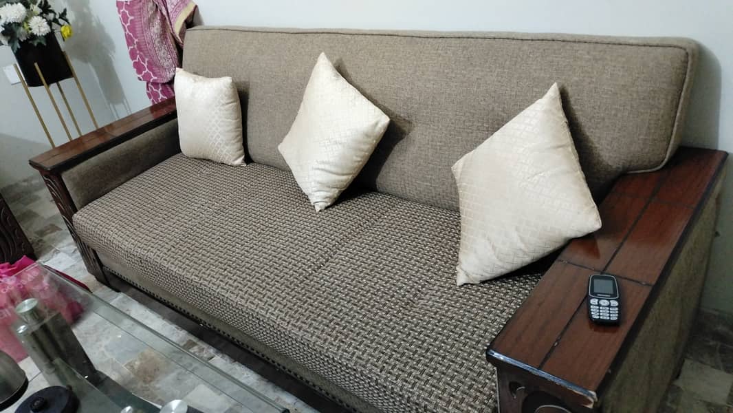 5 Seater Sofa Set (3+1+1) 4