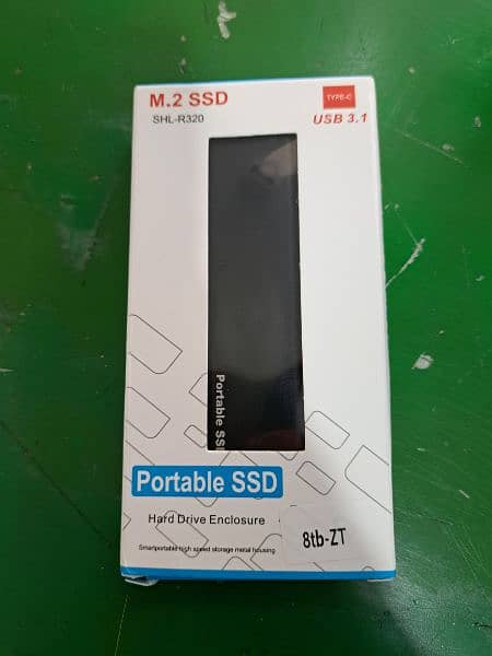 8TB M. 2 PORTABLE SSD 0