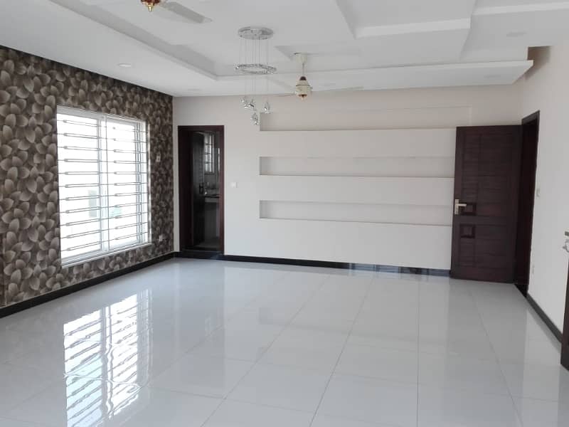 10 Marla Upper Portion For rent Available In E-11 5