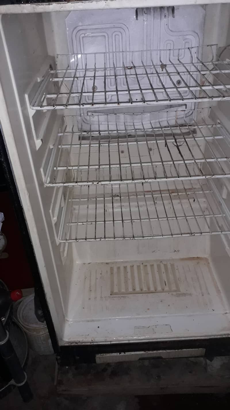 Want to sale refrigerator 0