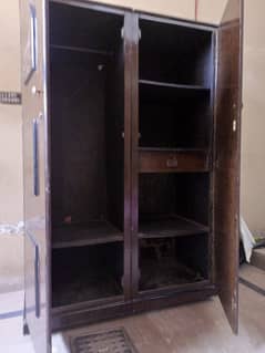 Wood Almari 2 door and 3 Glass side table urgent for Sale