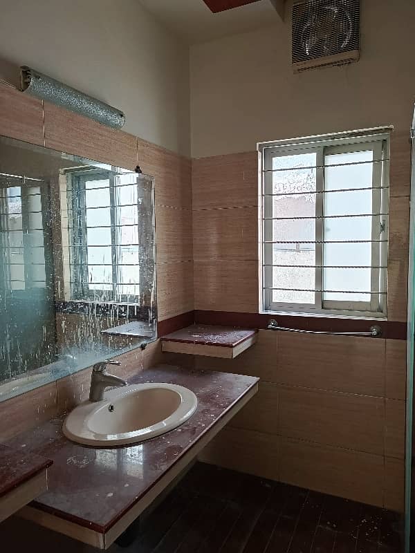32 Marla Lower Portion For Rent In DHA EME SOCIETY LAHORE 4