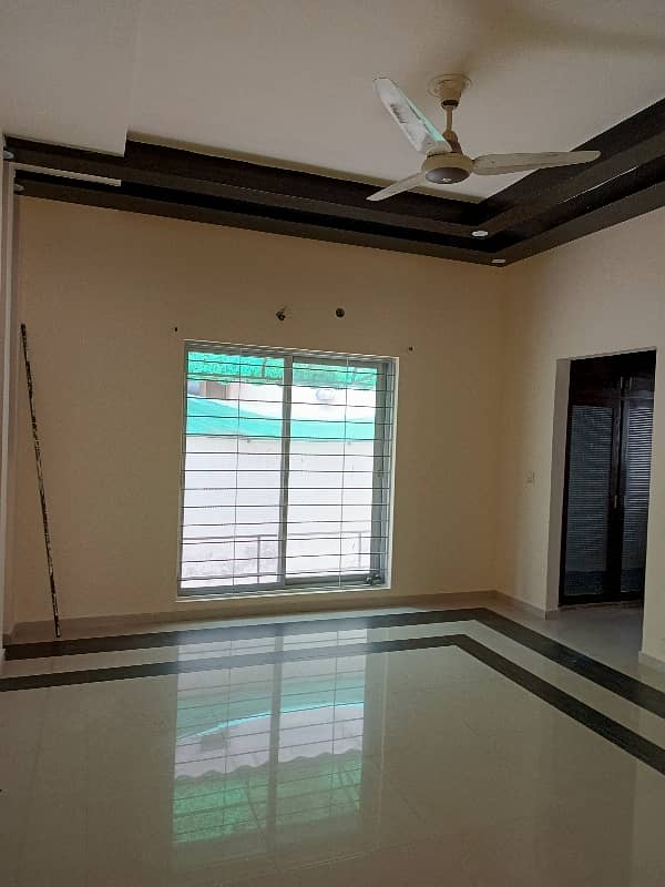 32 Marla Lower Portion For Rent In DHA EME SOCIETY LAHORE 6