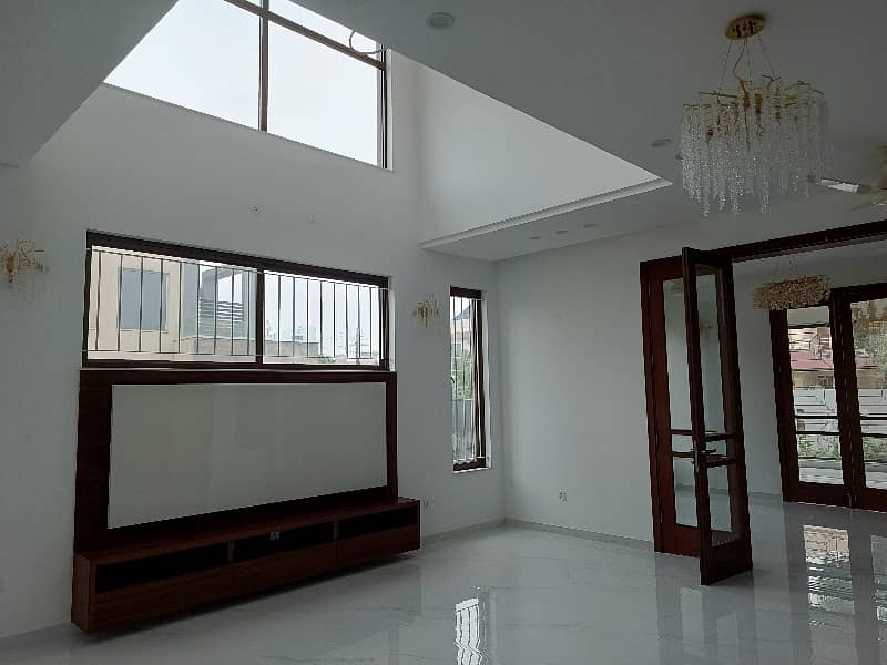 1 KANAL HOUSE FOR RENT IN DHA EME SOCIETY LAHORE 5 Master Bedroom 2 TV Launch Driang Room Dining Table 2 Kichan Servant Quarter Giraj Taris Store Podar Washroom Study Room Laundry 36