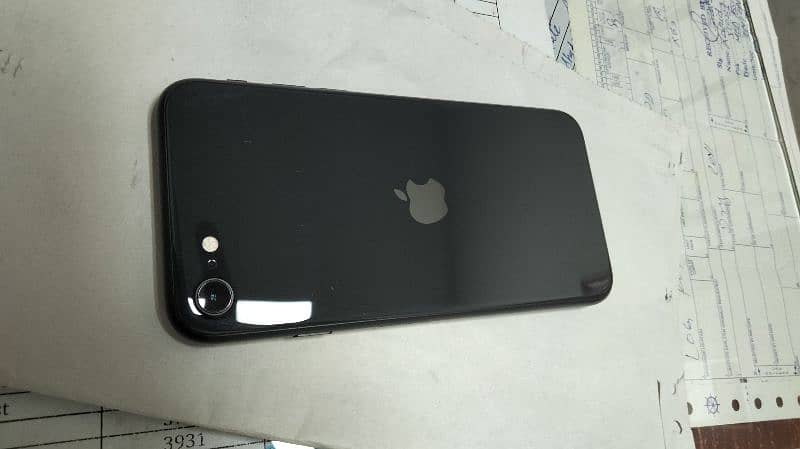 Iphone SE 2020 Model (Blocked by owner) 0