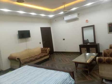 Furnished Studio Apartment Available In AA Block, Bahria Town, Lahore. 3