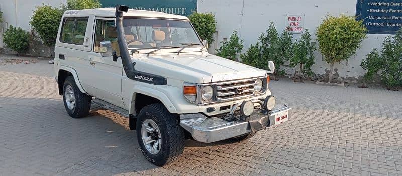 Toyota land cruiser bj 74 deisal 3500 cc Model 1986 import 2006. 5