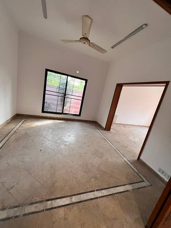 1 Kanal House Available For Rent Office Use In Gulberg 13