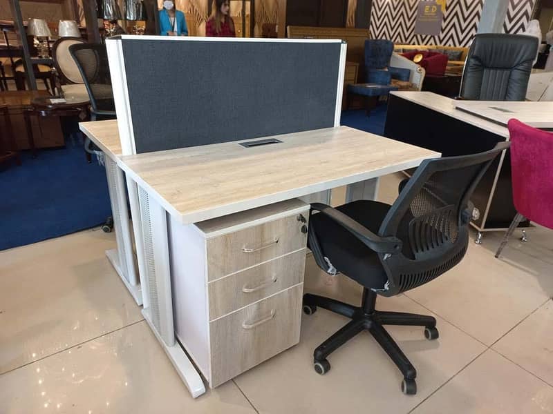 Workstations Size 4 By 4, CO-Workstations, Working Tables 8