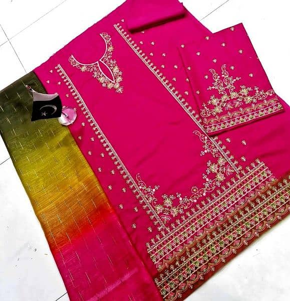 3pcs Women's unstitched lawn embroidered suits 2