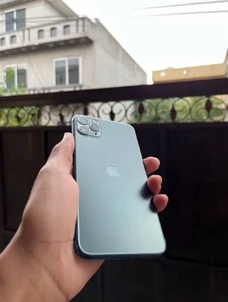 iphone 11 pro max 2