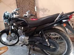 YB125Z TOTAL GENIUNE ALMOST NEW