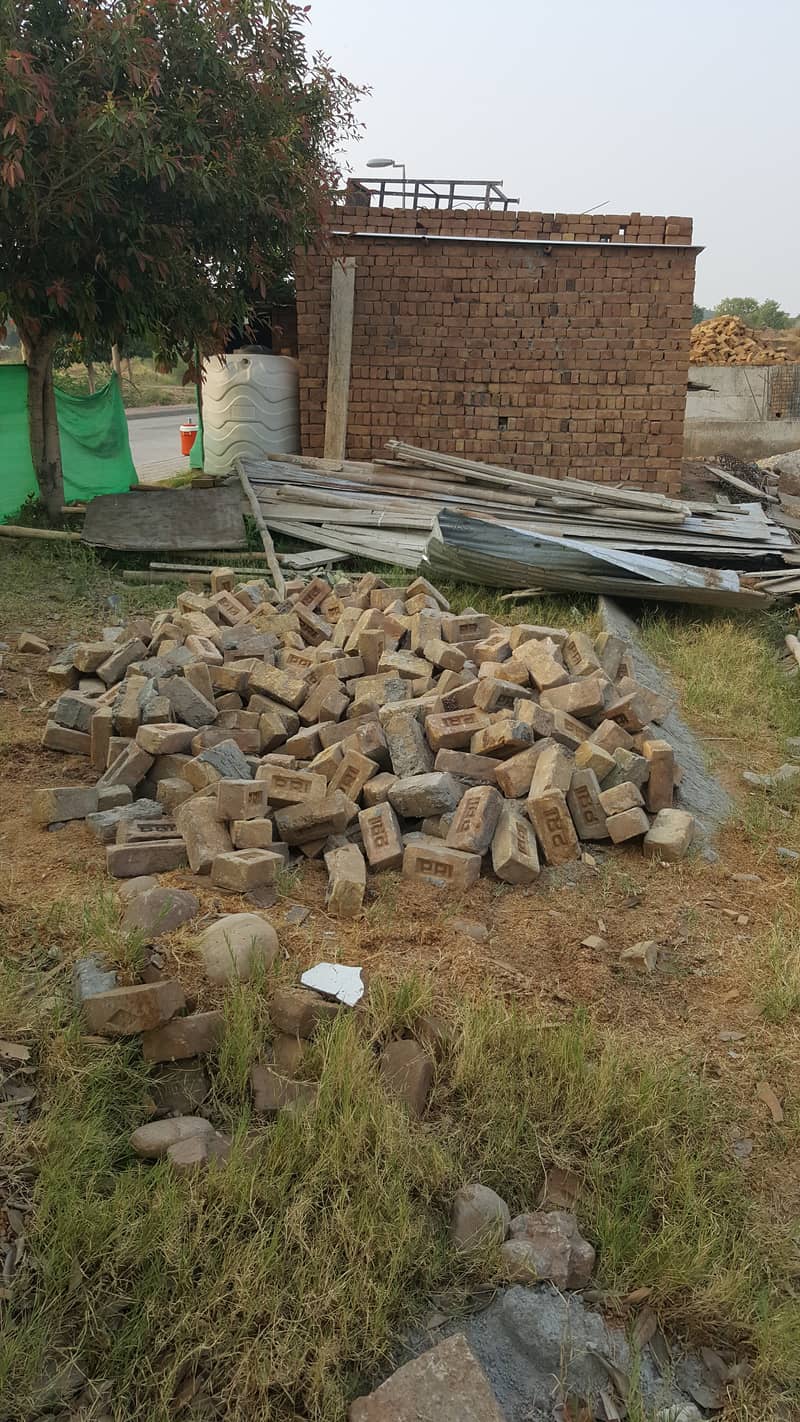 500 Used bricks in good condition 2
