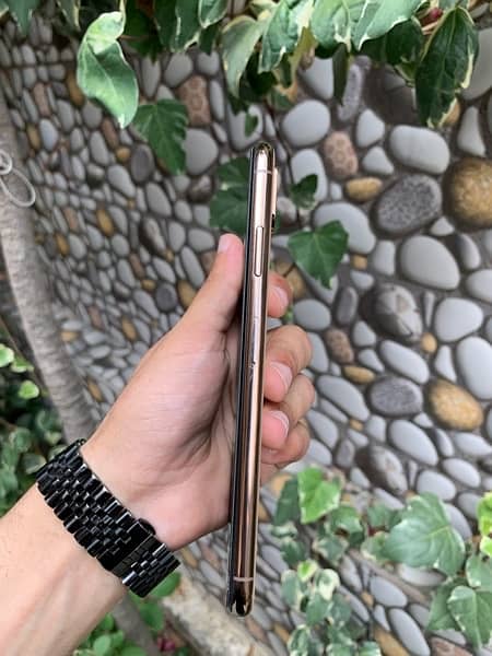 Iphone xs max pta approved 4