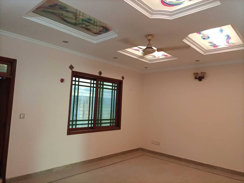 3 bed dd 1st floor portion for rent 1