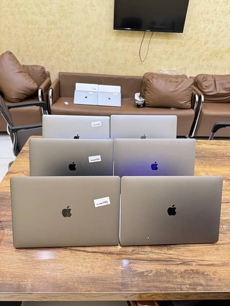 MacBook Pro 2019 i9 32GB 1TB 8GB Card 2