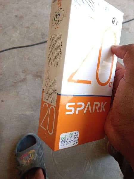 tecno spark 20 full box 4+4//128 4