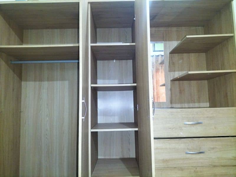 Wardrobe+dresser 5