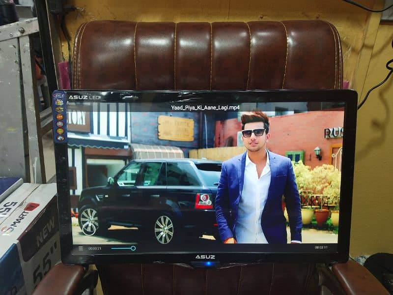 simple 24 inch Led TV A plus panel 3