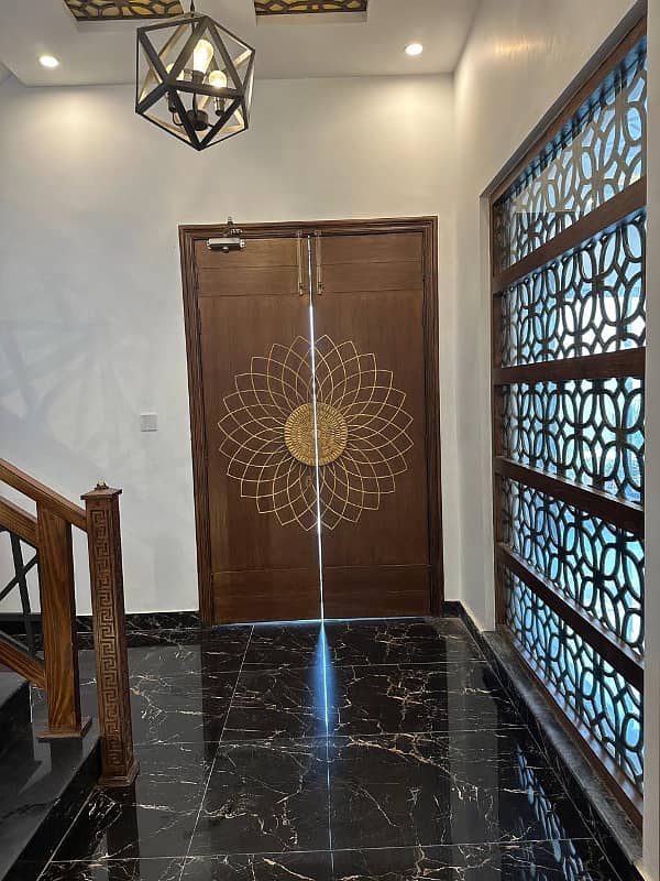 10 Marla Upper Portion Elegant Lock Option For Rent Jasmine Block Bahria Town Lahore 1
