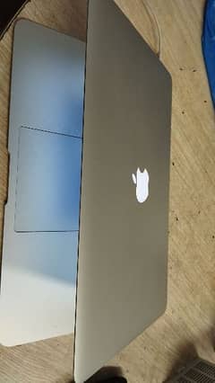 MacBook Air 2017 - 13 inch 0