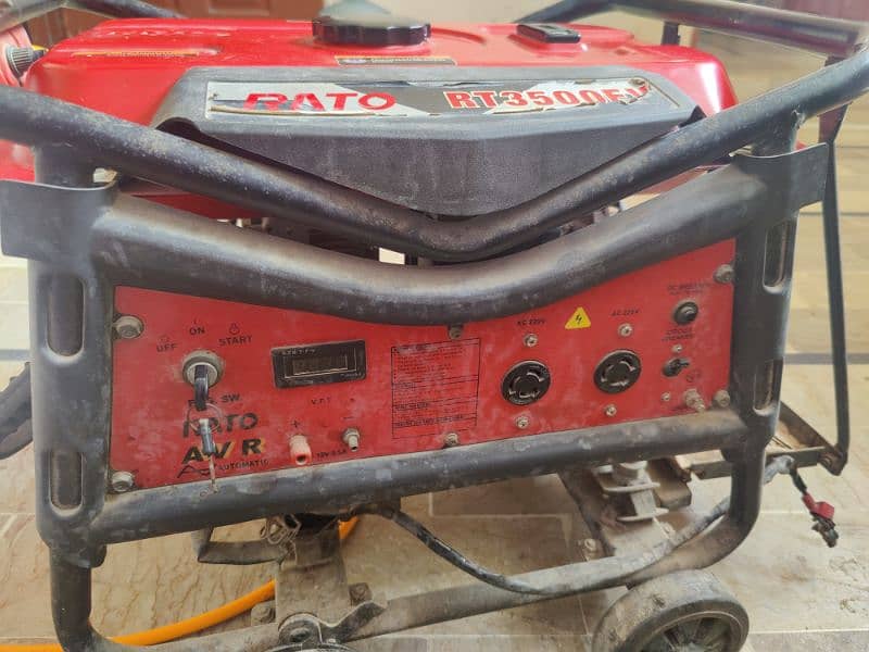 Rato Generator Rated 2.5 Kva Stand by 2.7 kva 3