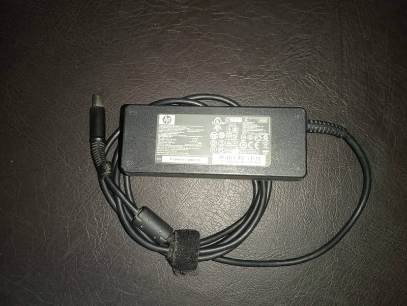 Hp laptop charger 1