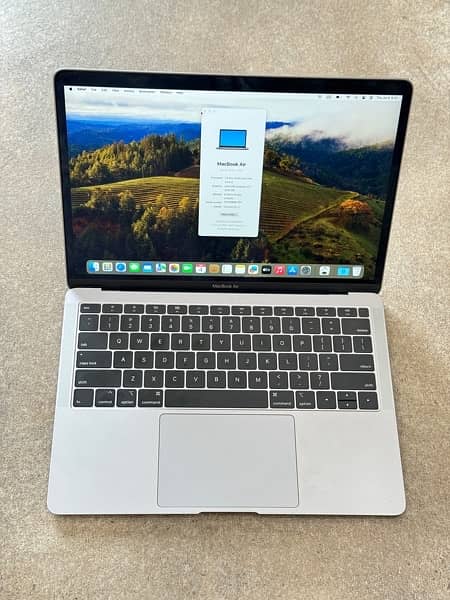 MacBook Air 2019 i5 8 256 0