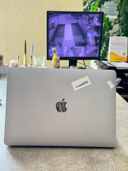 MacBook Air 2019 i5 8 256 2