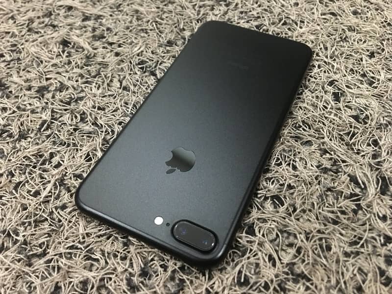 JUST LIKE NEW iPhone 7Plus 128gb Matt Black PTA APPROVED 2