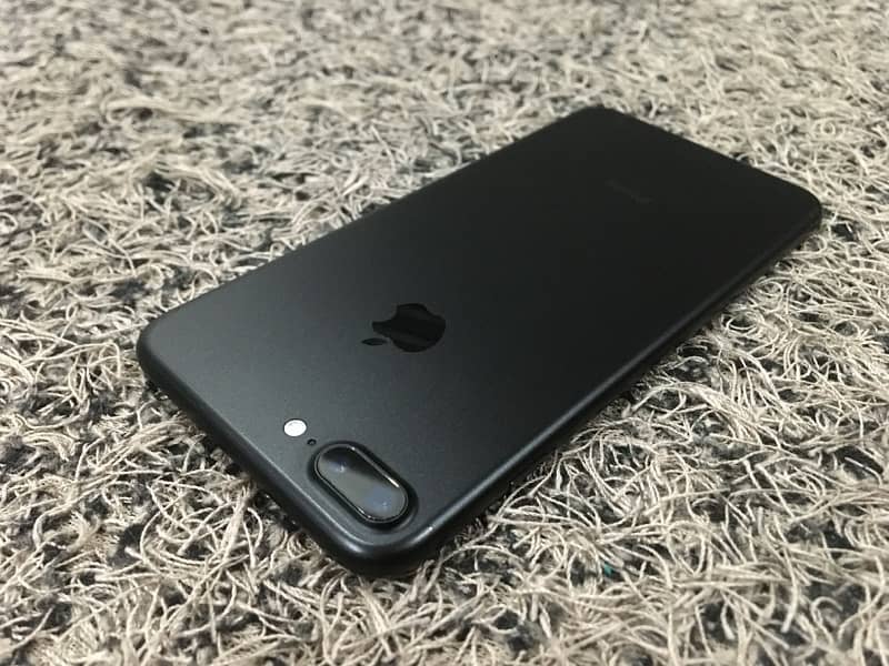 JUST LIKE NEW iPhone 7Plus 128gb Matt Black PTA APPROVED 0