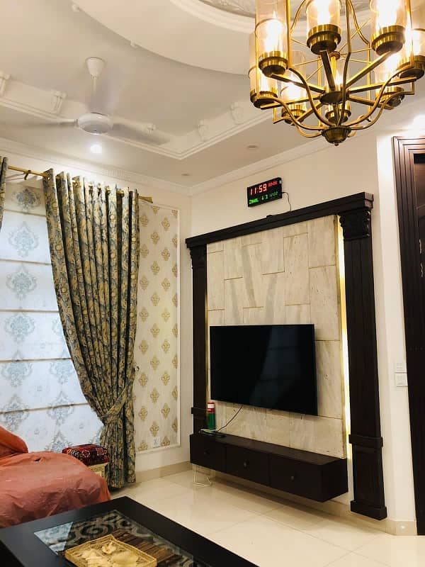 Fully Furnished Very Beautiful Designer House Available For Rent 4