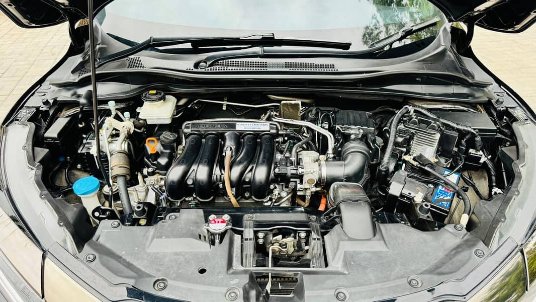 Honda Vezel Hybrid RS Honda Sensing 2018 11