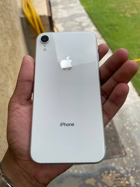 IPhone XR Official PTA proof Waterpack 64Gb 9