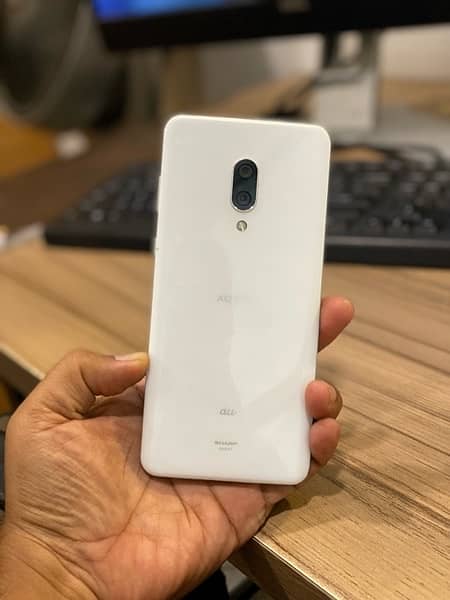 Aquos Zero 2 Non PTA 1