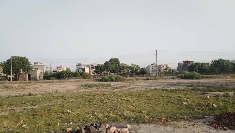 Buy A Prime Location 10 Marla Residential Plot For sale In Mohlanwal Scheme - Block A 2